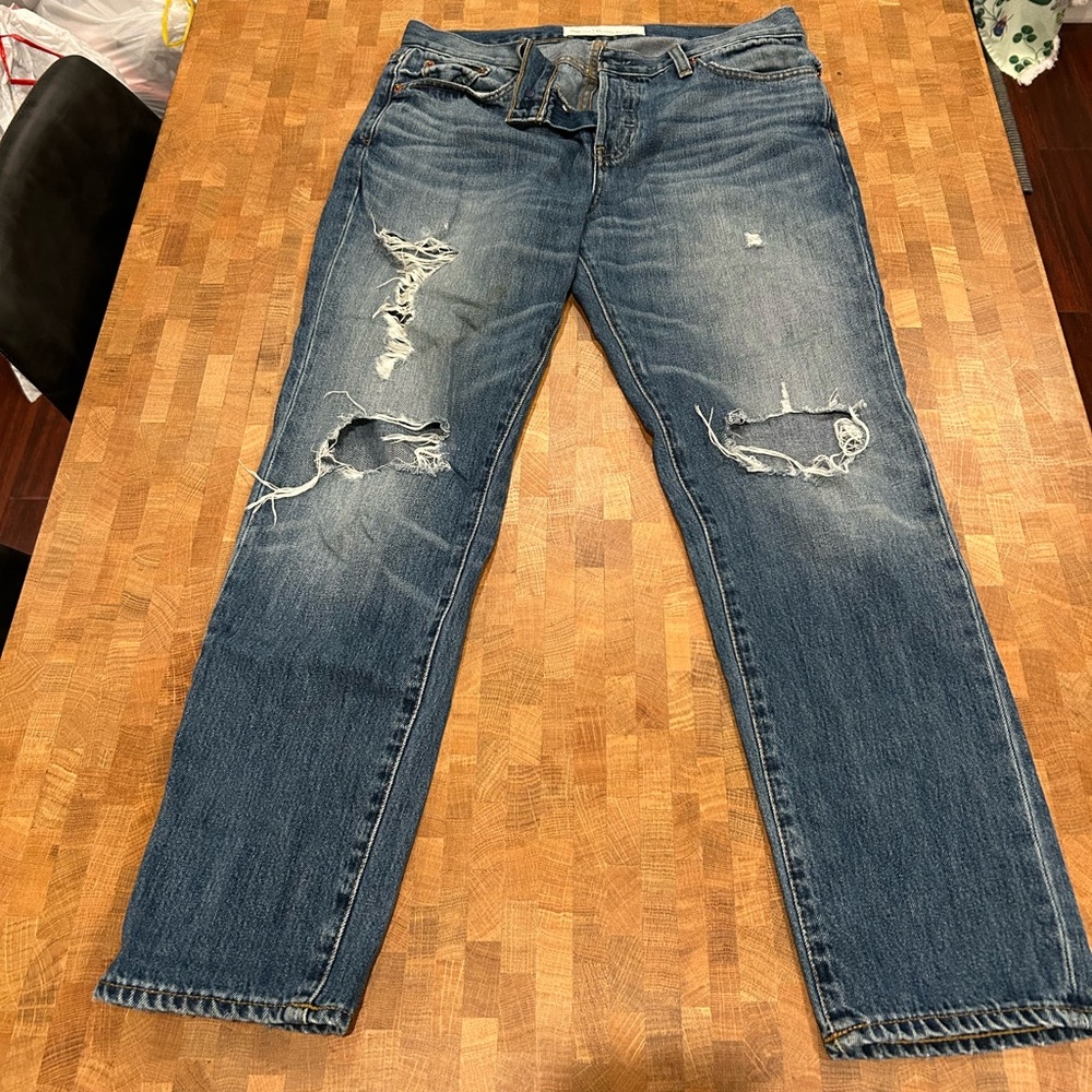 GAP Relaxed Boyfriend Jeans Size 27